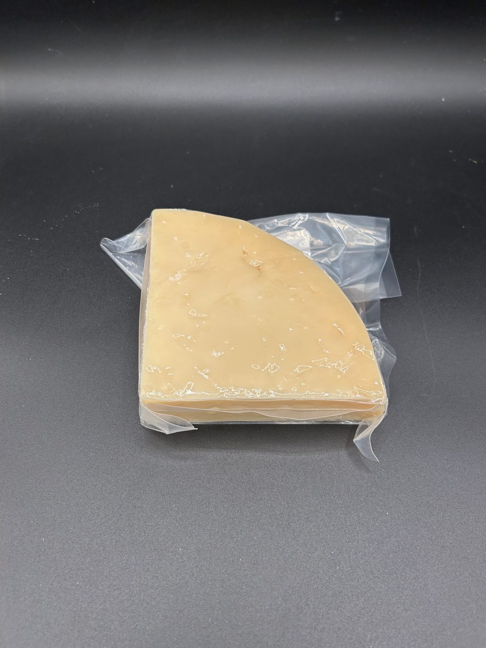 Clothbound Cheddar 200g - Lakeside Farmstead Cheese - Image 2